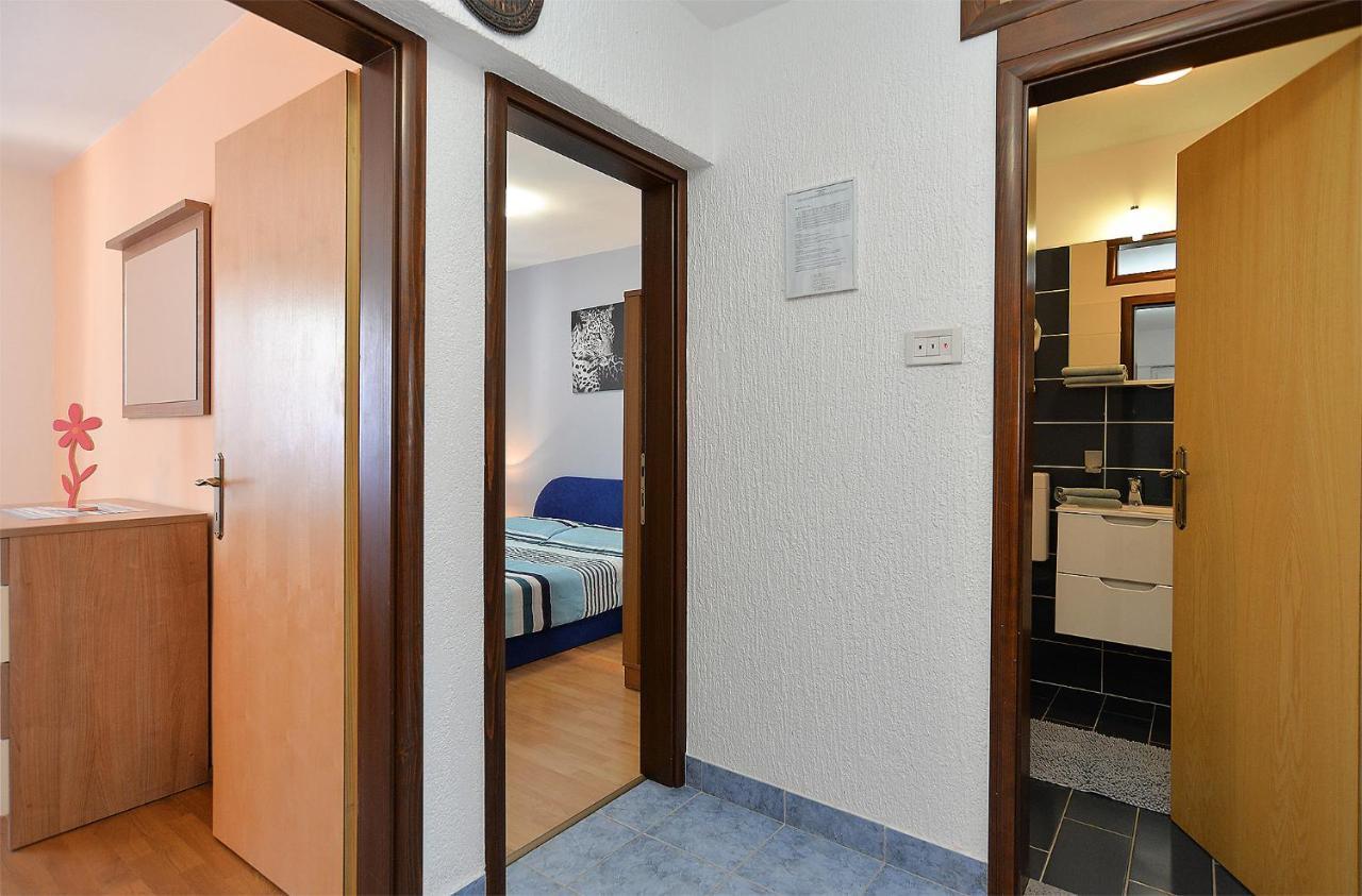 Apartamento Milka 2074 *