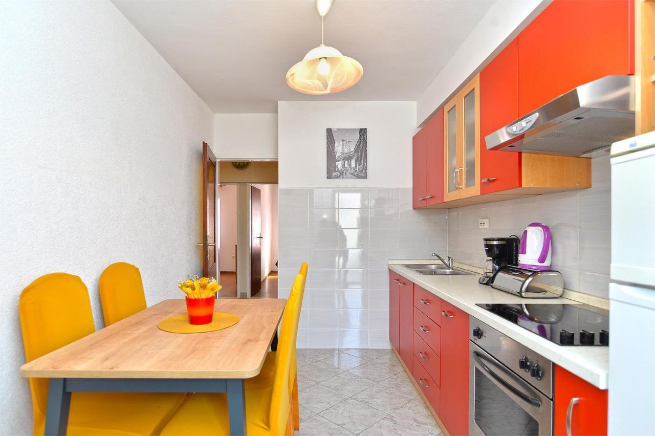 Apartamento Milka 2074 *