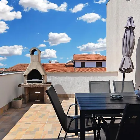 Apartments Milka 2074 Porec Exterior photo