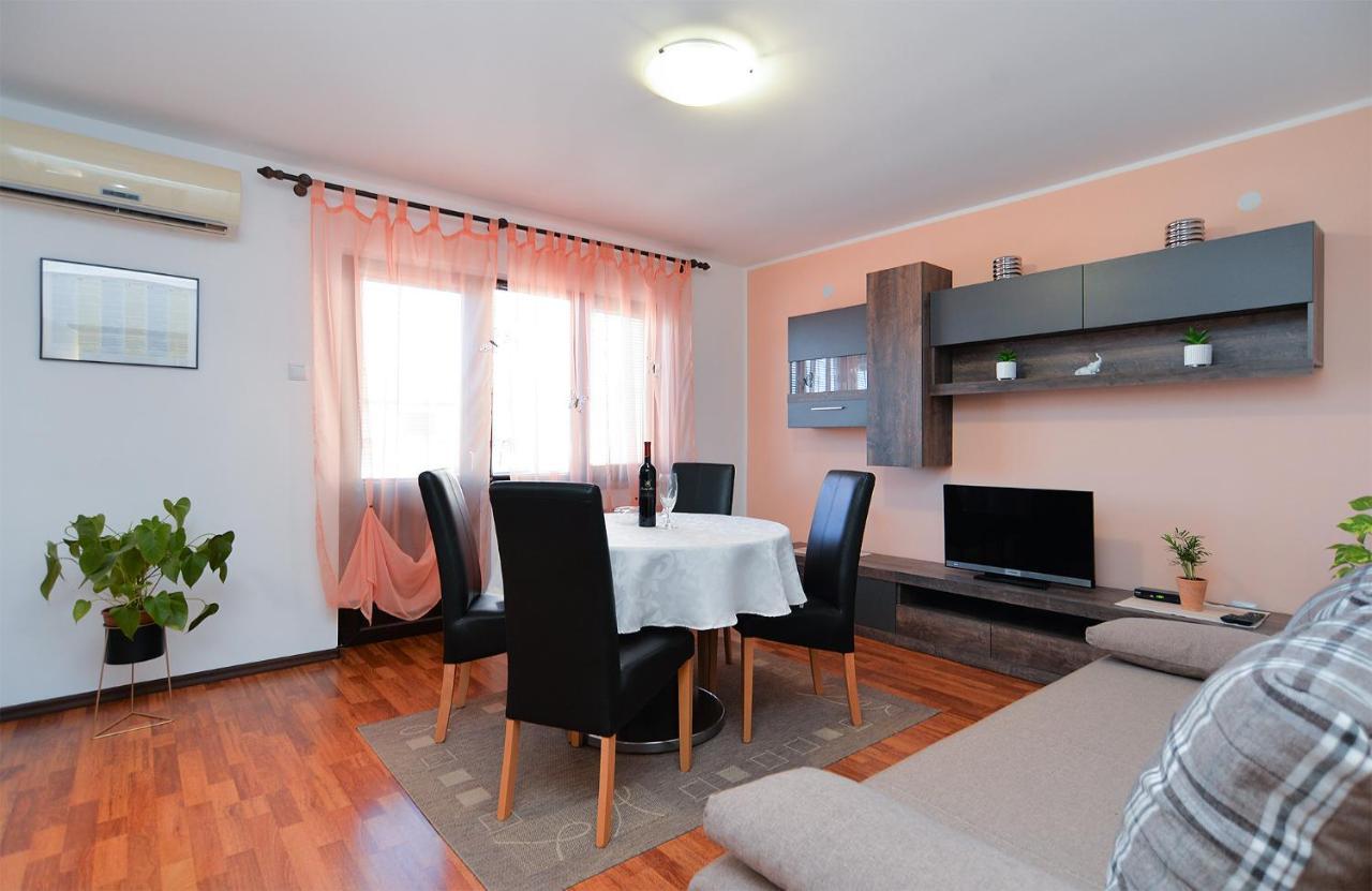 Apartment Milka 2074