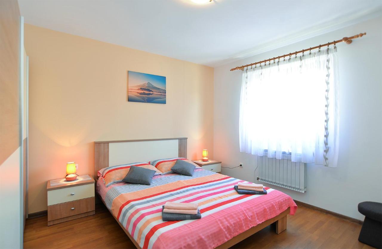 Apartment Milka 2074