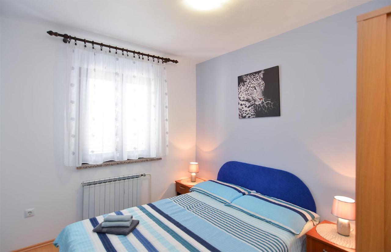 Milka 2074 Porec