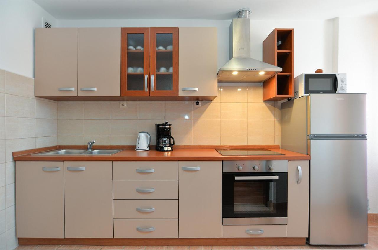 Milka 2074 Porec