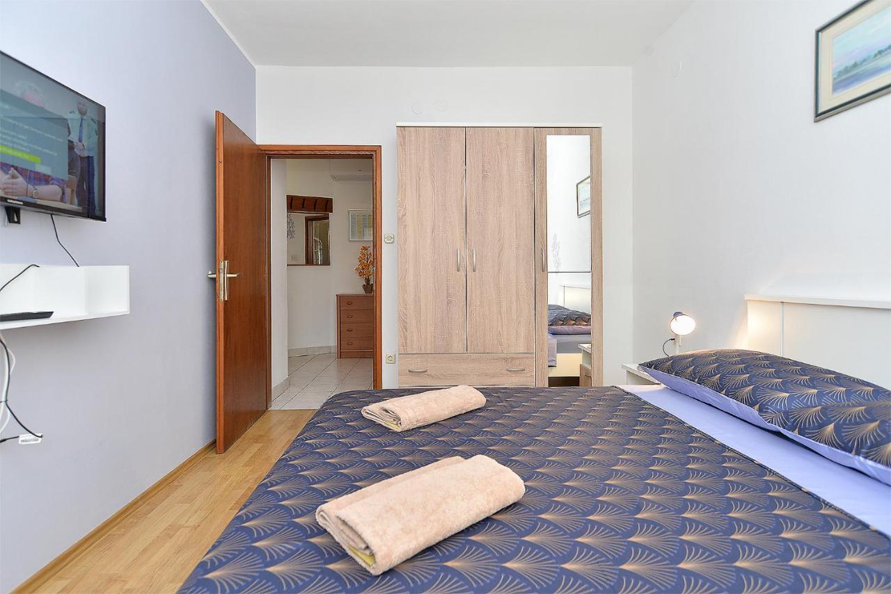 Milka 2074 Apartment Porec