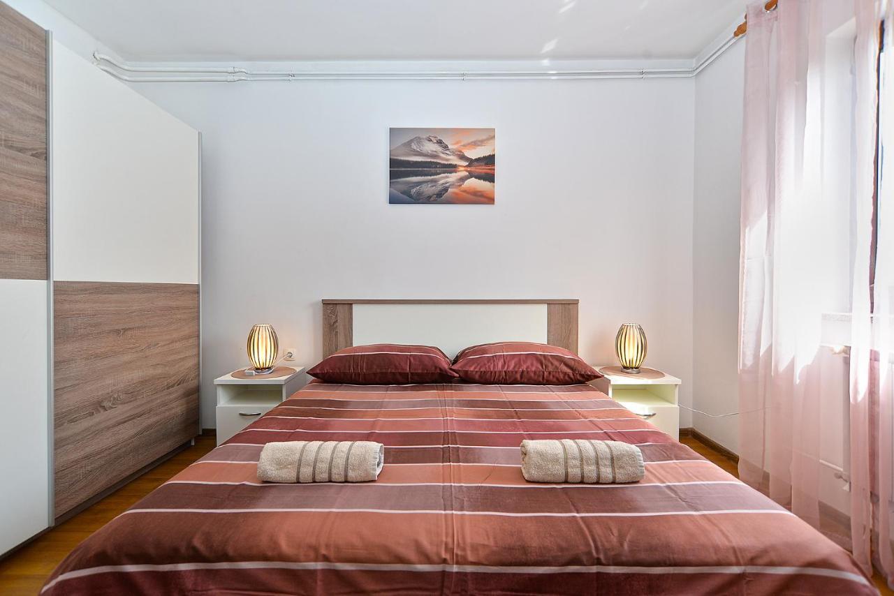 Apartment Milka 2074 Porec